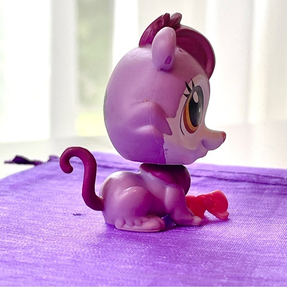 LPS AUTHENTIC Littlest Pet Shop Pets In The City Mellowy Lilacs - Picture 4 of 7